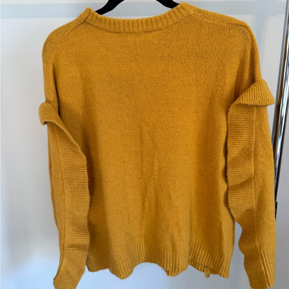 THML Golden Ruffle Sweater - Picture 3 of 5